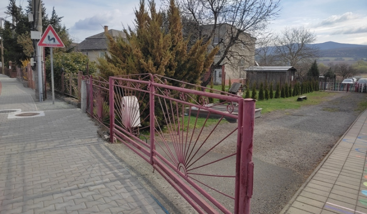 Chodníky v obci Olšovany